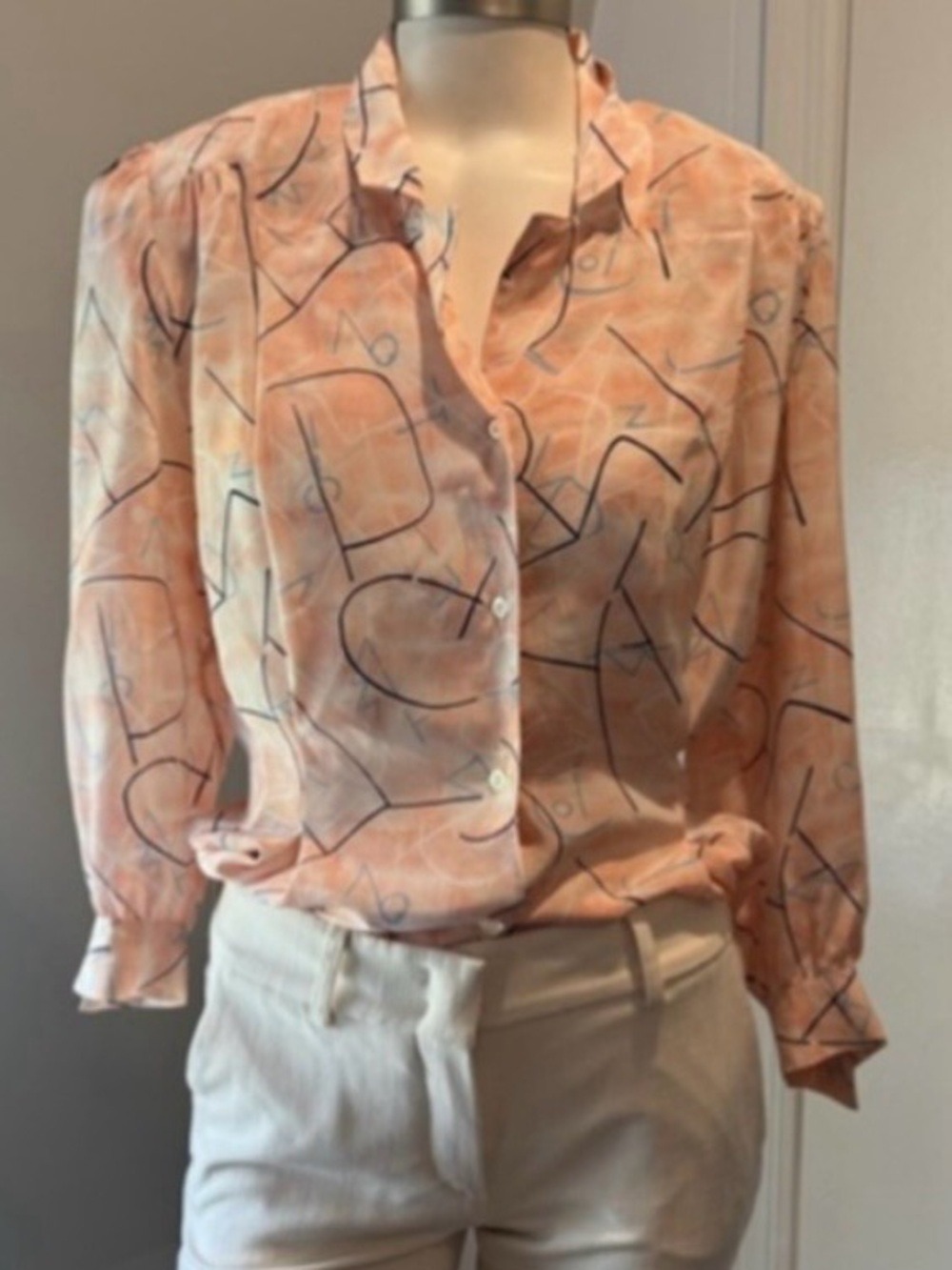 Vintage Nicola | Peach w/ Black Abstract design Blouse w/Shoulder Pads | Size 6